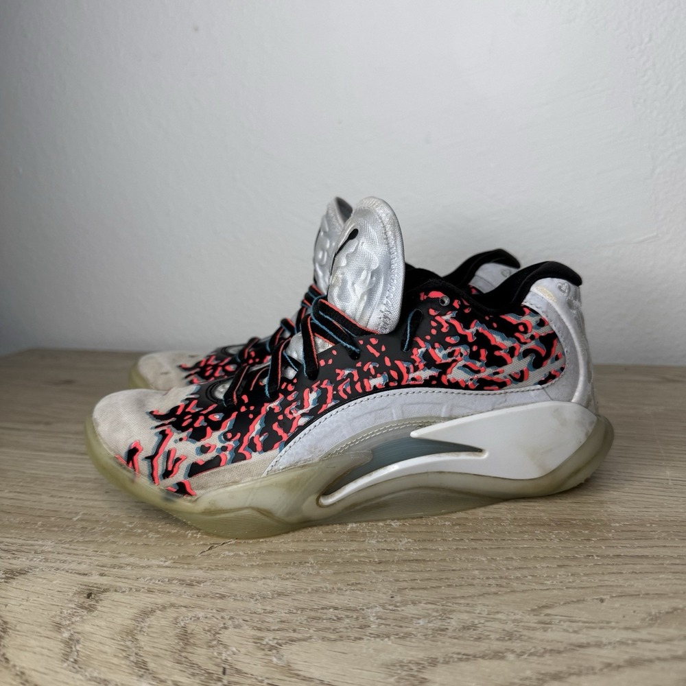 Jordan Zion 3 Z3D White Black Crimson Youth Size 4Y FZ4792-060 OXIDIZED